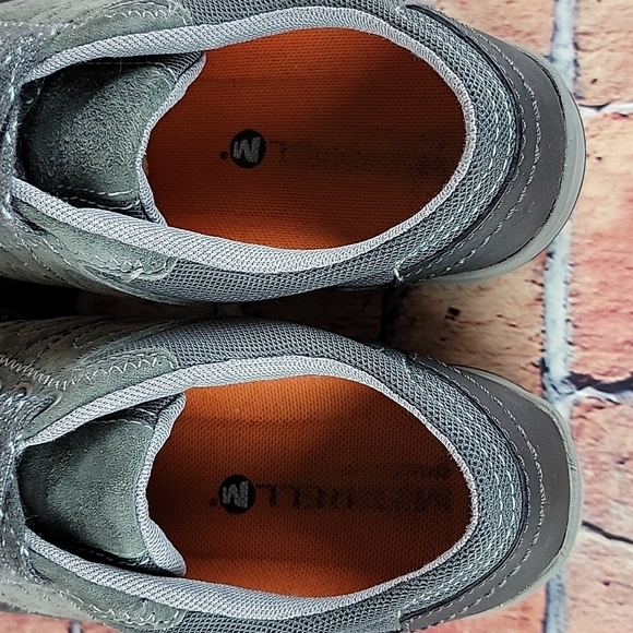 MERRILL PERFORMANCE FOOTWEAR, WOMANS SIZE 5.5 EUC - Picture 9 of 11